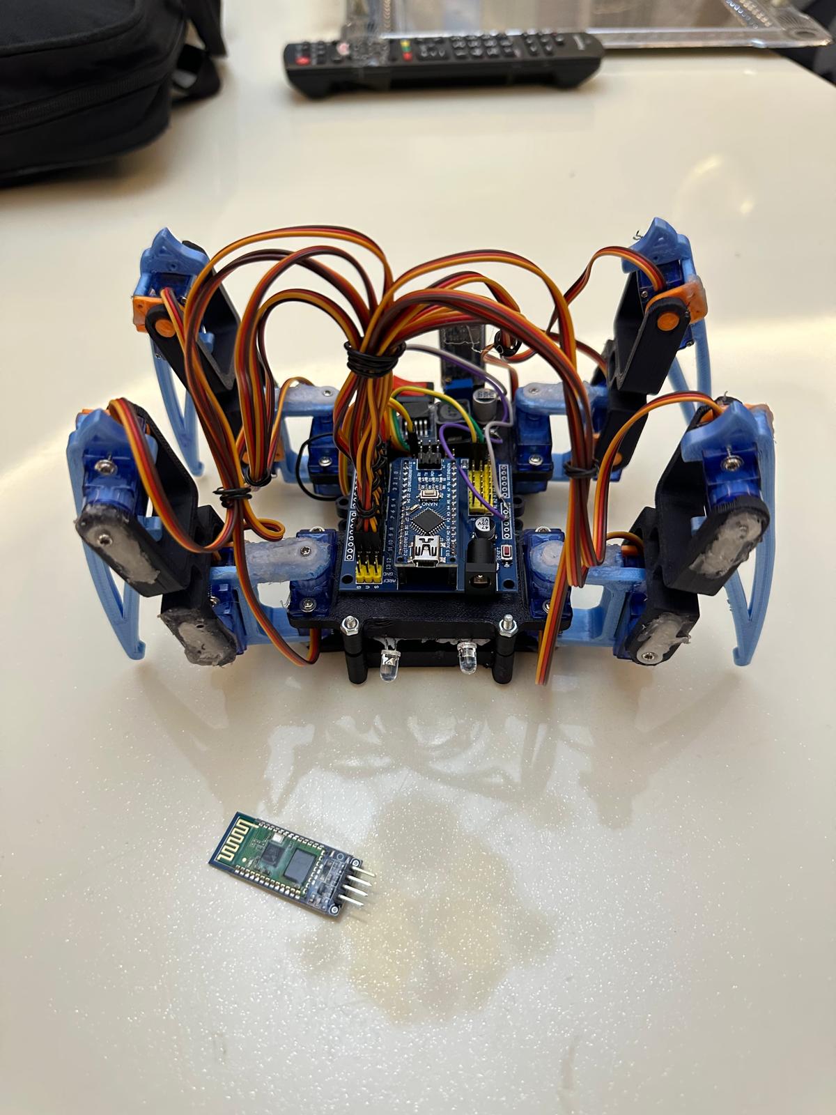 Arduino Örümcek Robot